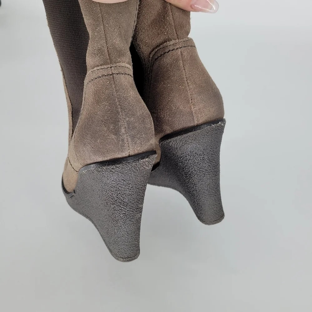 SPLENDID toupe brown wedge suede ankle booties 7.5 - Picture 7 of 12